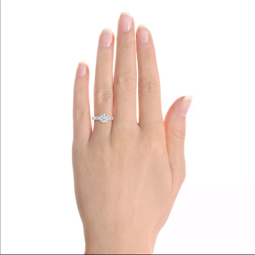 New 925 Silver Exquisitely Carved Diamond Ring - Picture 4 of 4